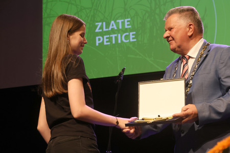 ZLATA PETICA 126 FOTO LJUBO VUKELIČ